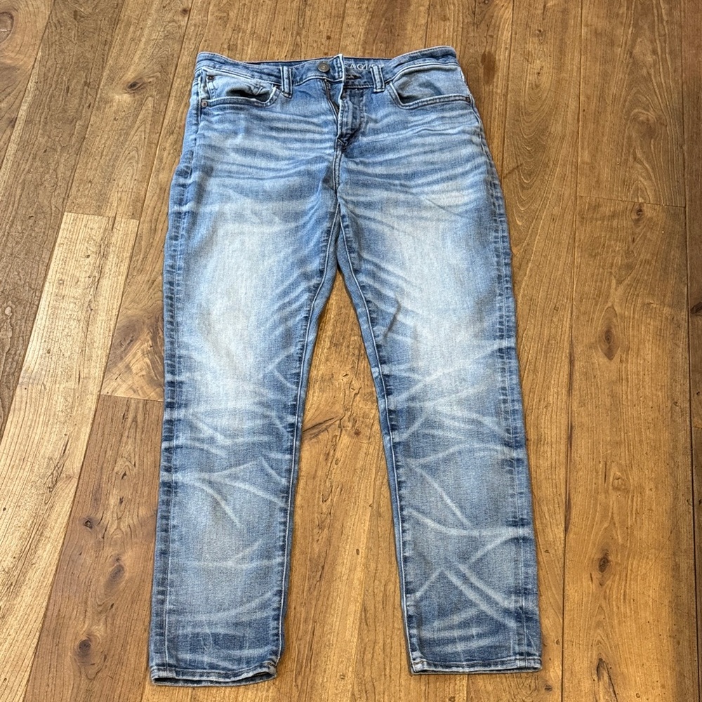 American Eagle Outfitters Light Blue Athletic Fit Jeans